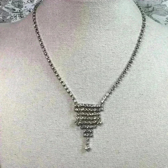 Glass Rhinestone Necklace in Silver Vintage - Picture 1 of 3